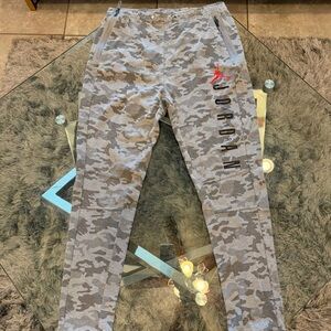 Air Jordan Fleece Jogger Pants.junior Size 12-14